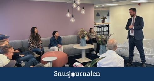 Socialdemokraterna på besök hos Snusbolaget